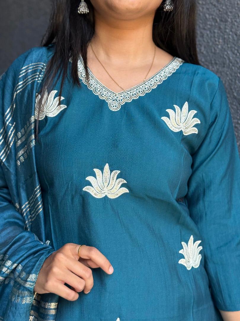 Lotus Eternelle Suit Set
