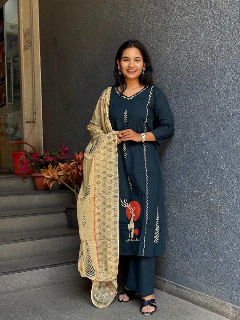 Midnight Dabu Deer Cotton Suit Set